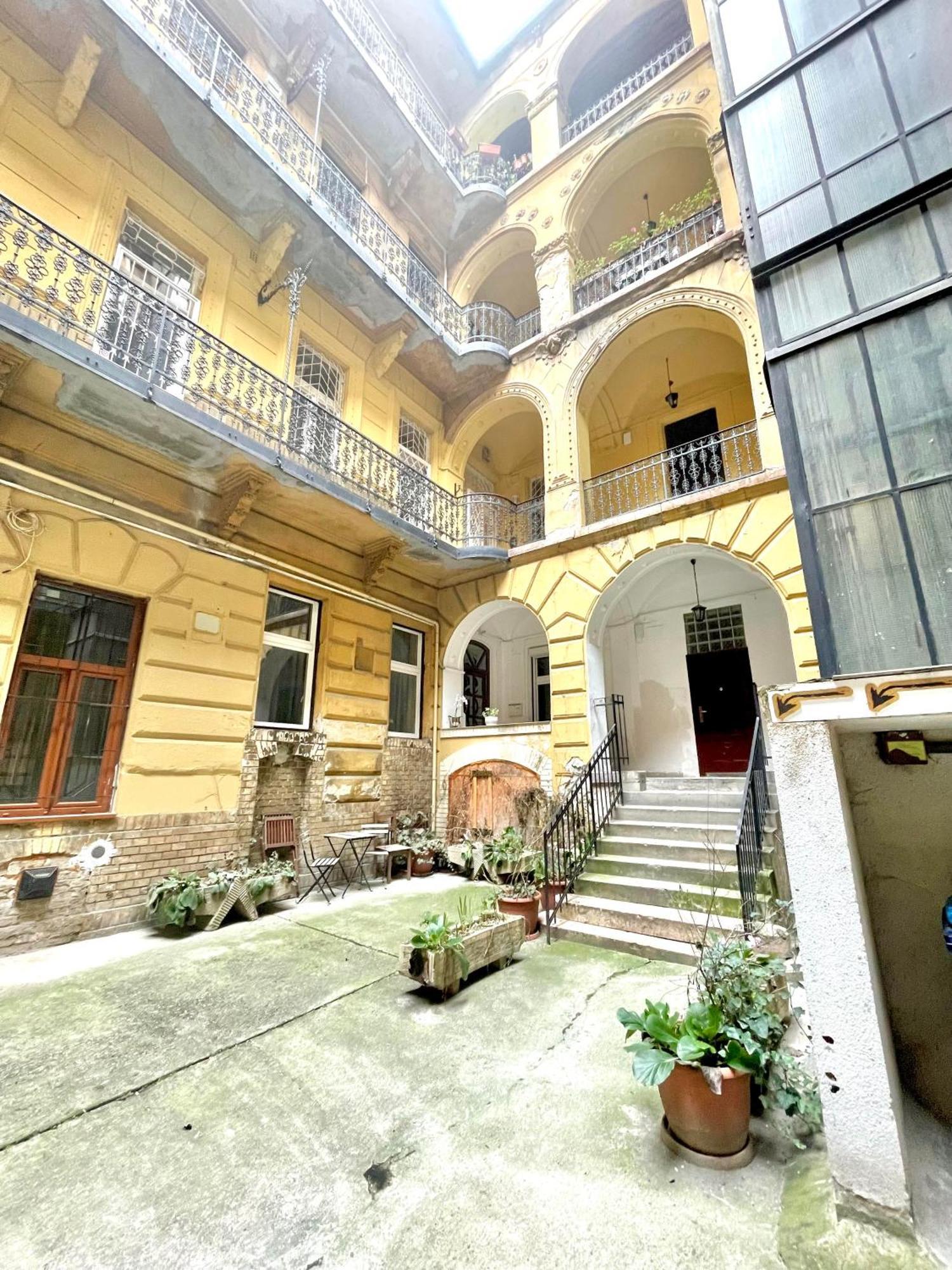Small Cosy Apartment Near The Famous Westend City Center Budapešť Exteriér fotografie
