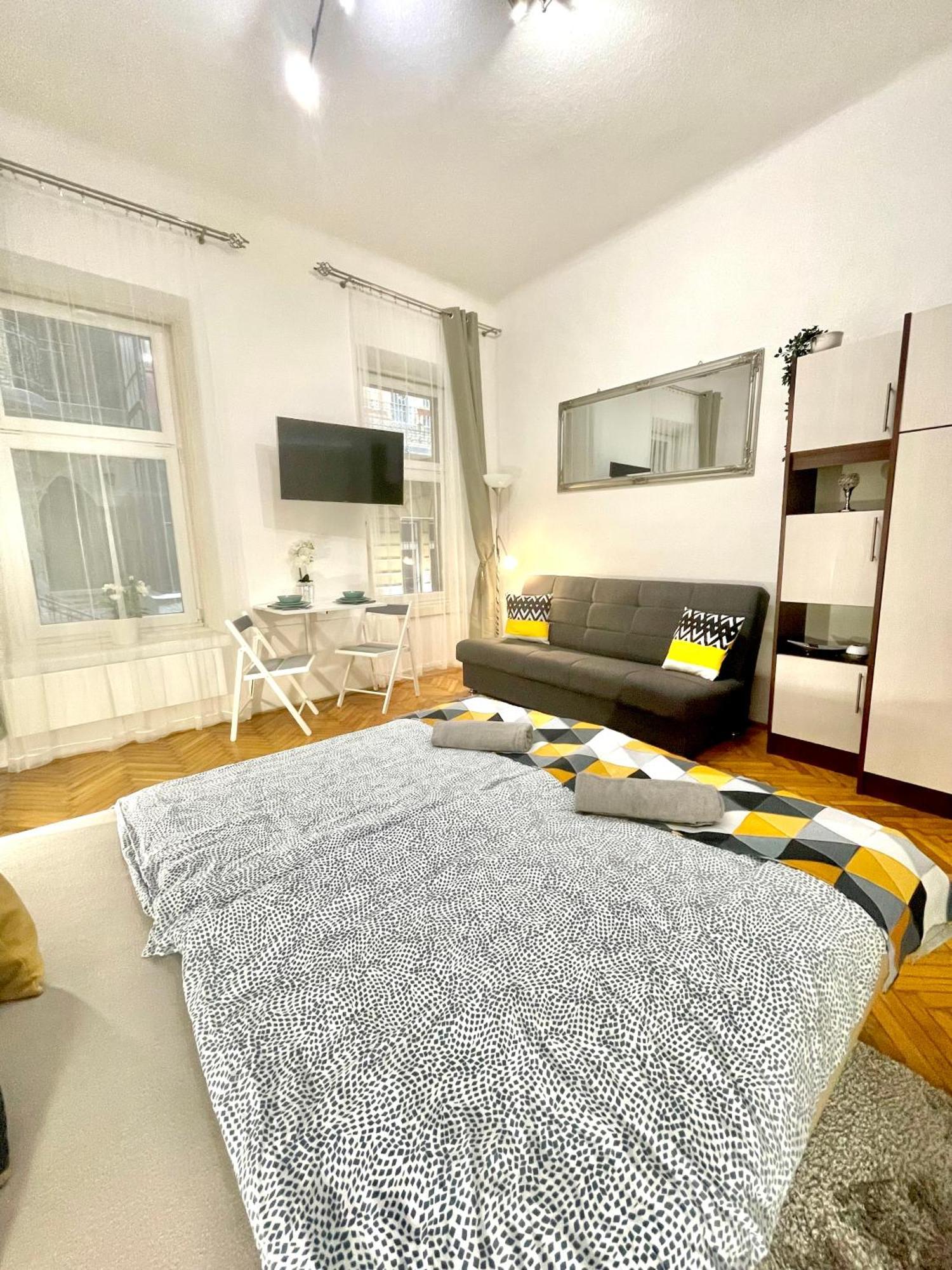 Small Cosy Apartment Near The Famous Westend City Center Budapešť Exteriér fotografie