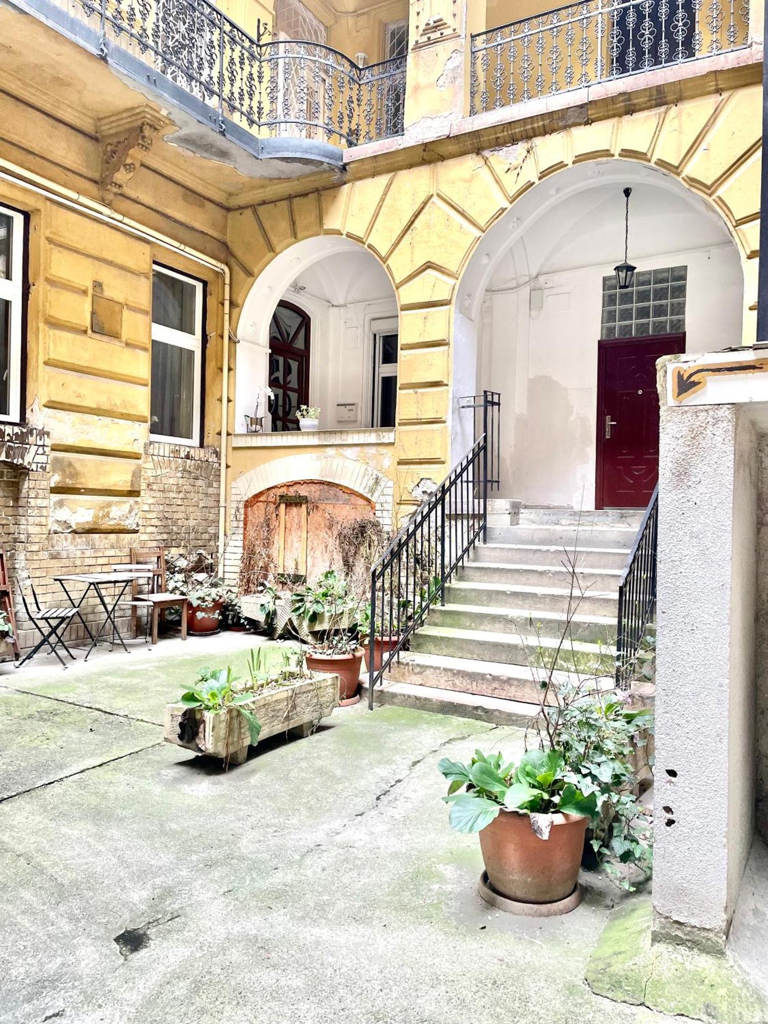 Small Cosy Apartment Near The Famous Westend City Center Budapešť Exteriér fotografie